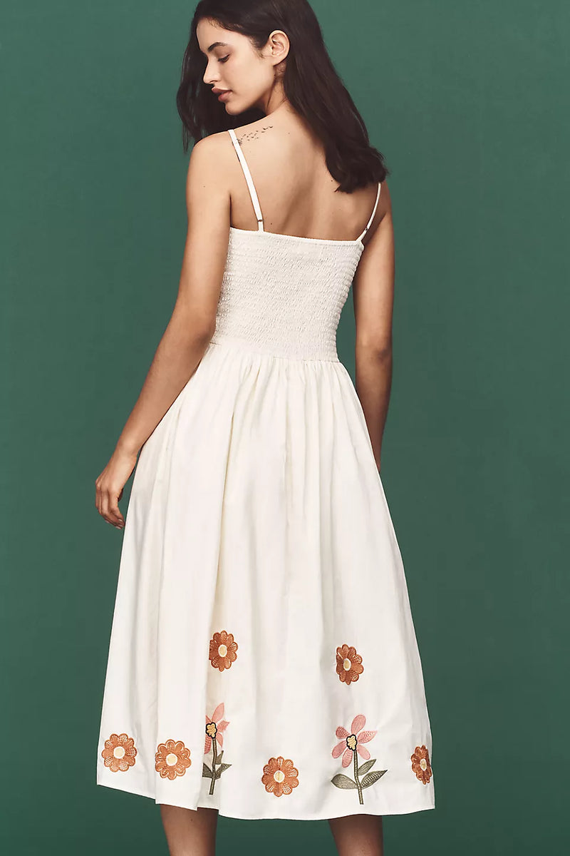 Birdsong Embroidery Dress – Zomerse Elegantie in Beweging