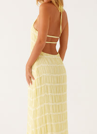 Boho Maxi Jurk met Halternek – Elegantie in Beweging