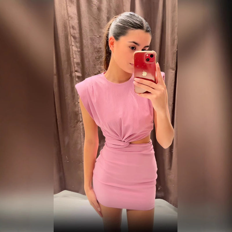 Summer Chic Cut-Out Mini Jurk – Verleidelijk & Verfijnd